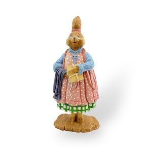 Department 56 General Store Grandma Rabbit Seamstress Collectible Figurine